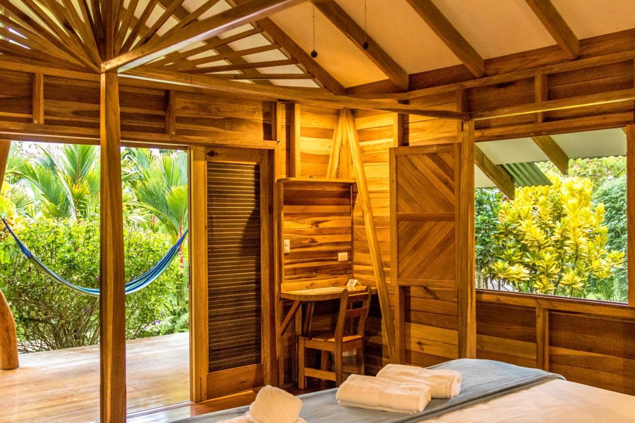 Relax Natural Village Adults Only Puerto Viejo de Talamanca ภายนอก รูปภาพ