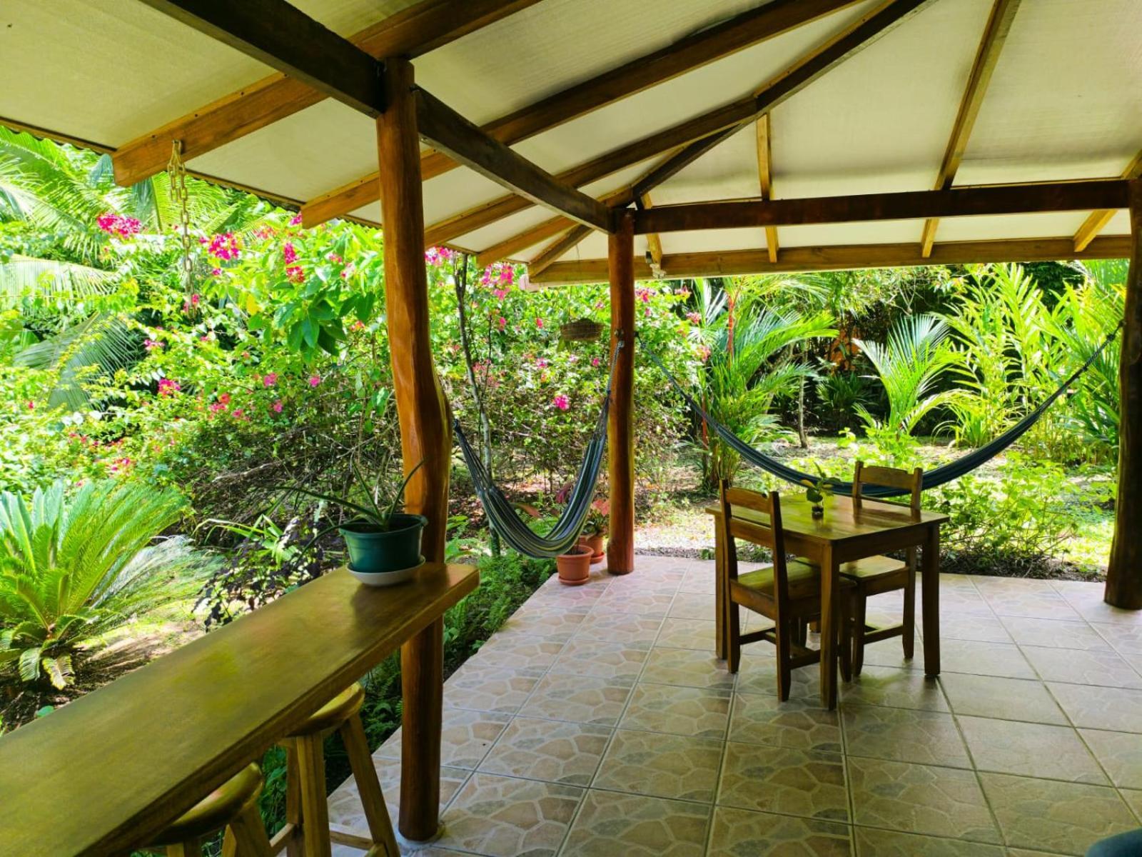 Relax Natural Village Adults Only Puerto Viejo de Talamanca ภายนอก รูปภาพ