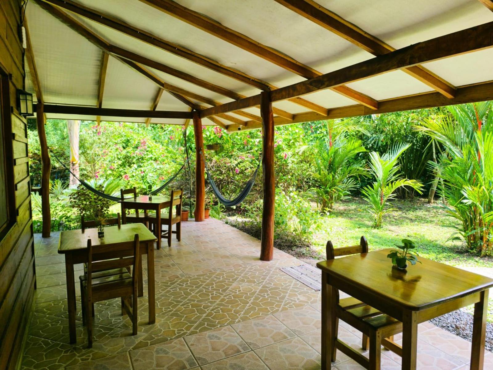 Relax Natural Village Adults Only Puerto Viejo de Talamanca ภายนอก รูปภาพ